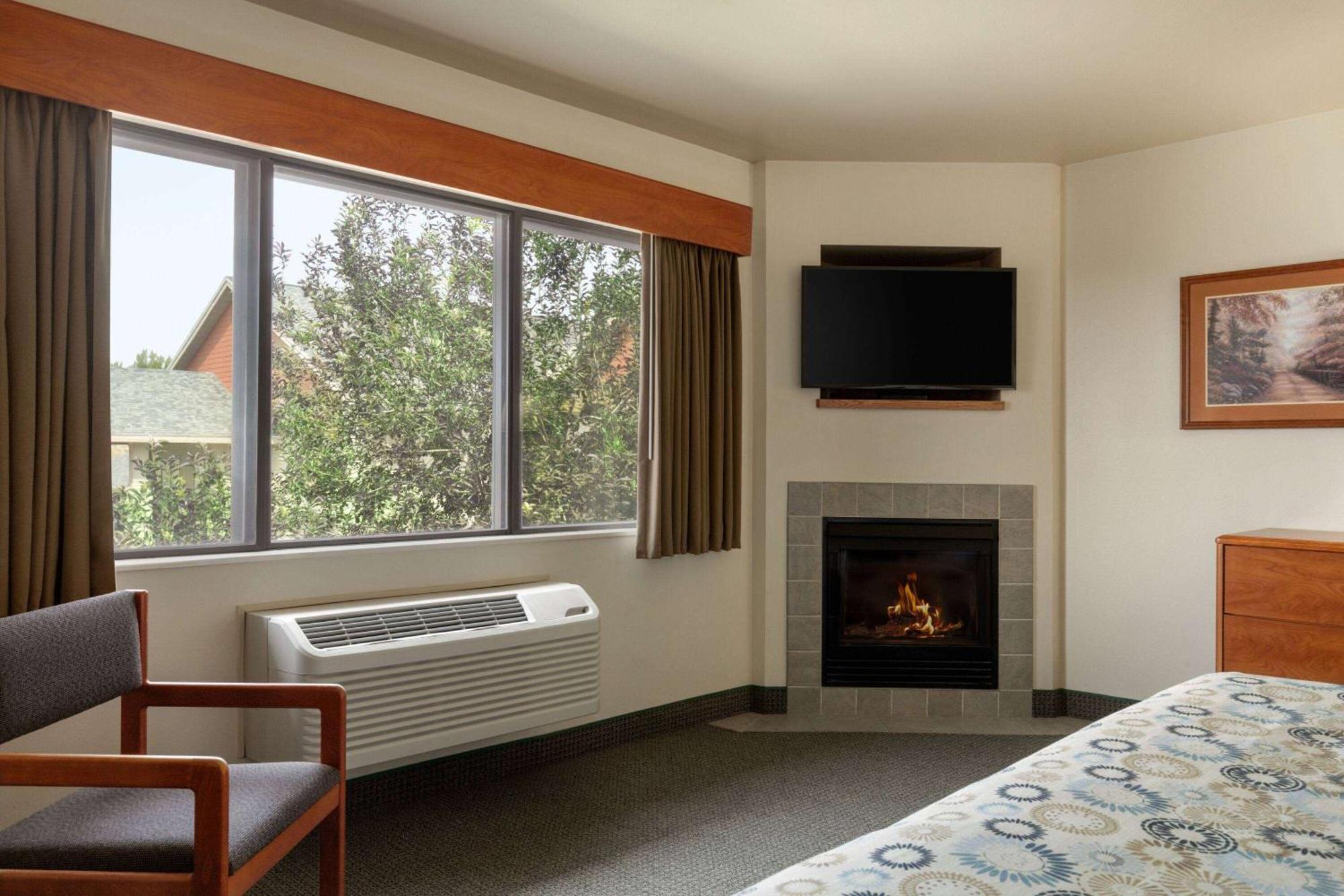 Americinn By Wyndham Havre Bagian luar foto